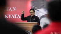Sekjen DPP PDI Perjuangan, Hasto Kristiyanto membuka Pelatihan Manajer Penggerak Ekonomi Kerakyatan di kantor DPP PDIP Jalan Lenteng Agung, Jakarta Selatan, Rabu (20/7/2016).