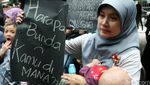 Ortu Korban Vaksin Palsu Demo di RS Harapan Bunda