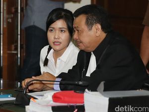 Sebelum Mirna Tewas, Jessica Sempat Selfie di Kafe Olivier