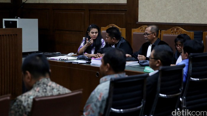 Tangan Kanan Amran Beri Andi Taufan Rp 1,1 M di Tempat Roti Bakar