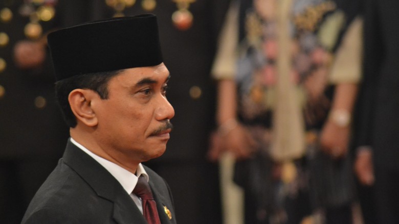 3 Jenderal Polisi Menyamar Bongkar Praktik Tercela 3 Jenderal Polisi Menyamar Bongkar Praktik Tercela