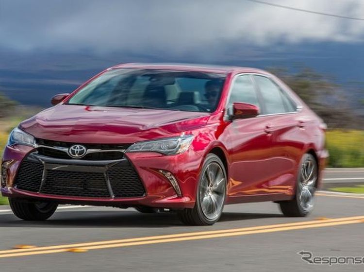 Toyota Camry Bersolek