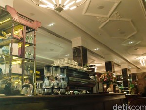 Bersantap di Sofia, Restoran Bergaya Neoklasik di Senopati