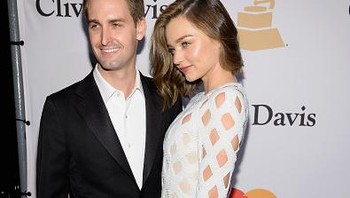 Sedangkan Miranda Kerr seperti diketahui adalah supermodel top dunia. Foto: Getty Images