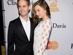 Lengketnya Bos Snapchat dengan Miranda Kerr