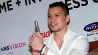 Selain itu adapula Samuel Rizal, serta Ario Bayu dan Donny Alamsyah yang tampil pada serial tersebut. Pool/Gus Mun/detikFoto.