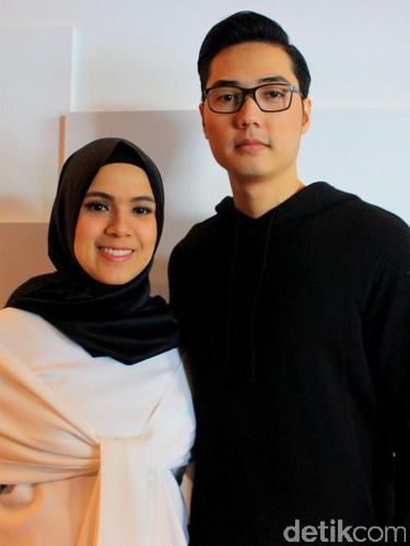 Foto: Pesona 6 Selebriti Indonesia yang Putuskan Berhijab di 2016