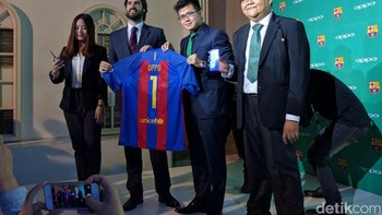 Oppo resmi meluncurkan F1 Plus edisi FC Barcelona. Peluncuran ditandai dengan acara konferensi pers yang digelar di Empirica, SCBD, Jakarta. Foto: detikINET/Muhammad Alif Goenawan