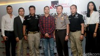 Mereka akan menampilkan kasus-kasus kriminal yang sempat heboh di Indonesia, salah satunya peristiwa Kalijodo lewat Cleansing Kalijodo selain itu adapula Drug Runner Lover dan The Mafia Manager. Pool/Gus Mun/detikFoto.