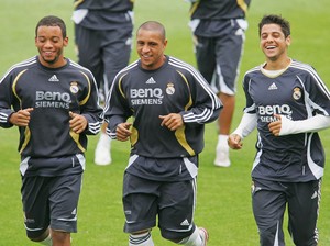 Cicinho Sebut Ada Pemain-Pemain Madrid yang Sangat Berkuasa di Eranya