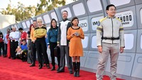 Para tamu undangan tampil dengan kostum layaknya karakter dalam film tersebut. Mike Windle/Getty Images/detikFoto.