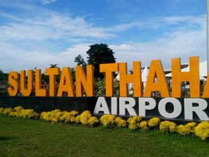 Ada Lendutan di Bandara Jambi, Pendaratan Pesawat Dialihkan ke Palembang-Batam
