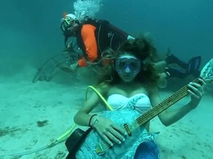 Luar Biasa Unik! Festival Musik Bawah Laut di AS