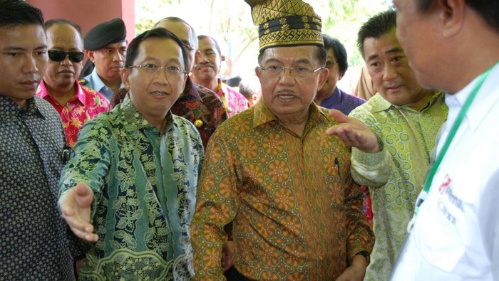 Peringatan Hari Lingkungan Hidup, JK Minta Jambu Hasil Panen Petani di Siak