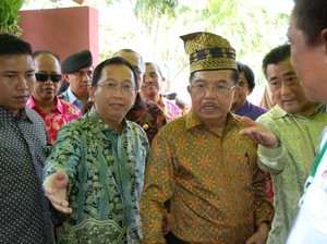 Peringatan Hari Lingkungan Hidup, JK Minta Jambu Hasil Panen Petani di Siak