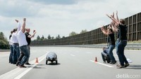 Tim TUfast Eco sukses menaklukkan pengujian di bawah penilaian Guinness World Record. Foto: Gizmag