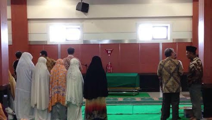Istri Mantan Rektor Unair Meninggal Dunia