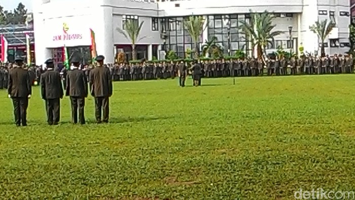 Kapolri dan Menpan RB Hadiri Upacara Hari Bakti Kejaksaan Agung