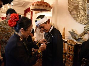 Bupati Dedi Raih Penghargaan Pemimpin Teladan Demokrasi dari The Sukarno Center