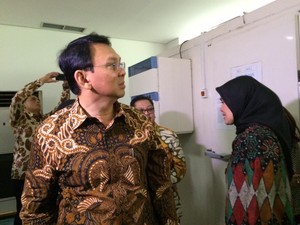 Ahok Periksa Tempat Penyimpanan Vaksin untuk Stok se-DKI Jakarta