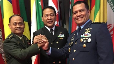 3 Pamen TNI Raih Penghargaan Pendidikan di China
