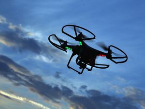 Terbangkan Drone Dekat Pesawat, Pria Ini Ditangkap