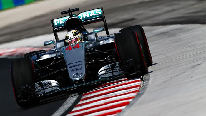 Hamilton Juara di Hungaroring dan Ambil Alih Puncak Klasemen
