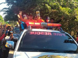 Walikota Makassar Arak Piala Adipura Keliling Kota