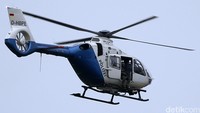 Helikopter melakukan patroli. Michael Dalder/Reuters/detikFoto.