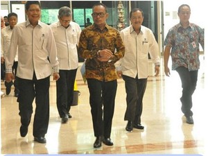 Benarkah 10 Juta Pekerja Asal Tiongkok Akan Masuk Indonesia?