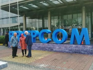 Bendera Merah Putih dan PBB Dikibarkan Jelang Prepcom 3