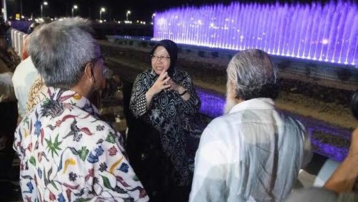 Menteri dan Delegasi PrepCom 3 for Habitat III Nikmati Air Mancur Menari