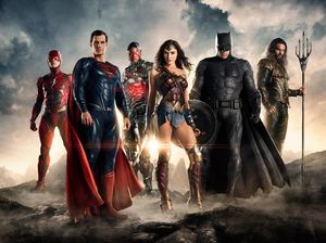 Beginilah Pemain Justice League Membentuk Tubuh Ala Superhero