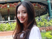 Ini Dia 10 Daftar Seleb Cewek Terhot