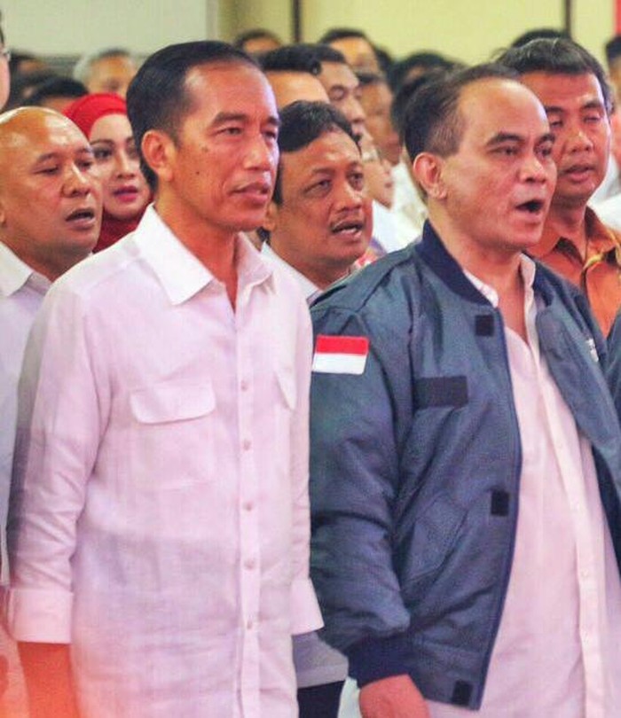 Projo: Risma Mirip Jokowi, Anti Korupsi dan Dekat dengan Rakyat