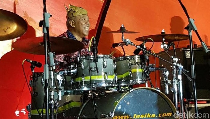 Menteri Basuki Live Performance Gebuk Drum di Welcome Dinner Delegasi Prepcom3