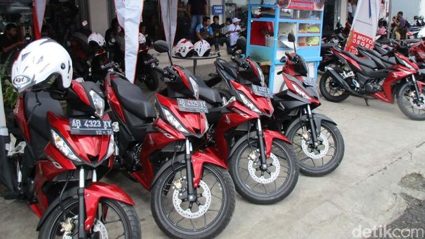 Pertarungan Motor  Bebek 150 cc Ini yang Paling  Laku 