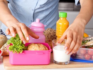 Siapkan Bento yang Lucu untuk Bekal Si Kecil dengan 4 Langkah Ini