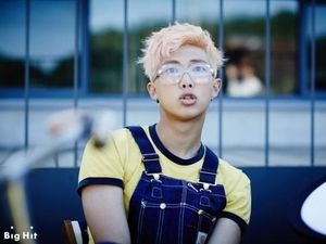 Duet Tiger JK dan RM BTS Puncaki Tangga Lagu iTunes di 18 Negara!