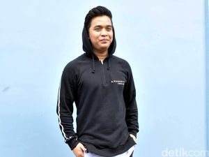 Jelang Ramadan, Billy Syahputra Gelar Pengajian Untuk Alm. Olga