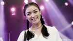 Citra Kirana Berkepang Dua di Konser Selena Gomez, Yay or Nay?