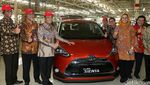 Line Off Ceremony Toyota Sienta
