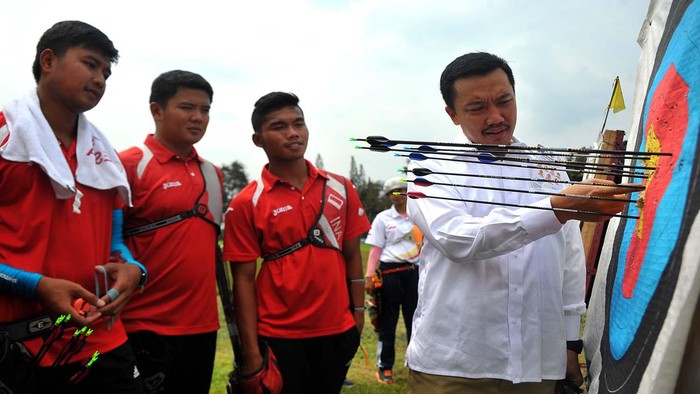 Menpora Mewanti-wanti Ofisial yang Tak Berkepentingan di Rio