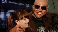 Novel ini ditandakan sebagai awal diluncurkannya film mereka yang berjudul sama pada 18 Agustus Mendatang. Pool/Gus Mun/detikFoto.