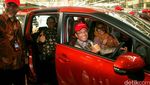 Line Off Ceremony Toyota Sienta