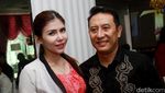 Sonny Tulung Gandeng Kekasih