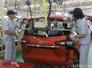 Bagaimana Nasib Pekerja Otomotif di Era Robotik?
