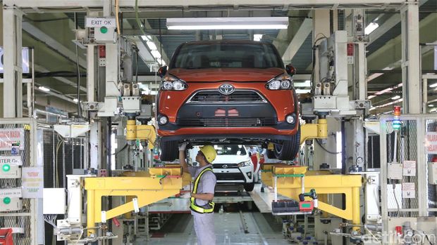 PT. Toyota Motor Manufacturing Indonesia (TMMIN) hari ini resmi melahirkan produk terbaru the All New Sienta dari pabrik Karawang 2.
