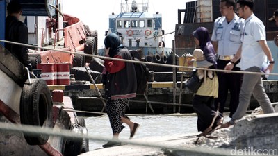Keluarga Terpidana Mati Menyeberang ke Nusakambangan