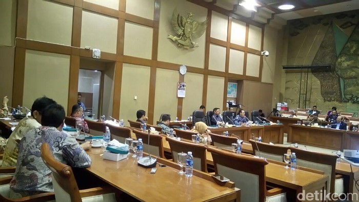 Pemerintah dan DPR Rapat 3 Jam Soal LPG 3 Kg, Ini Hasilnya